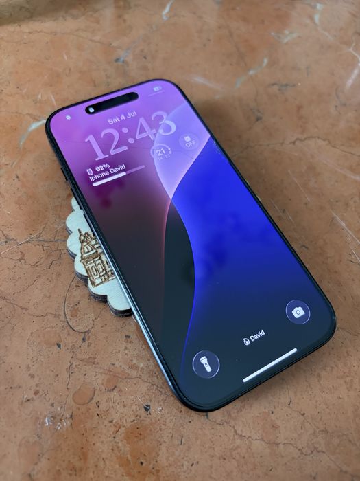 Vând Iphone 16 pro 94% health