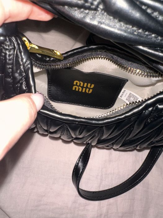 Geanta miu miu