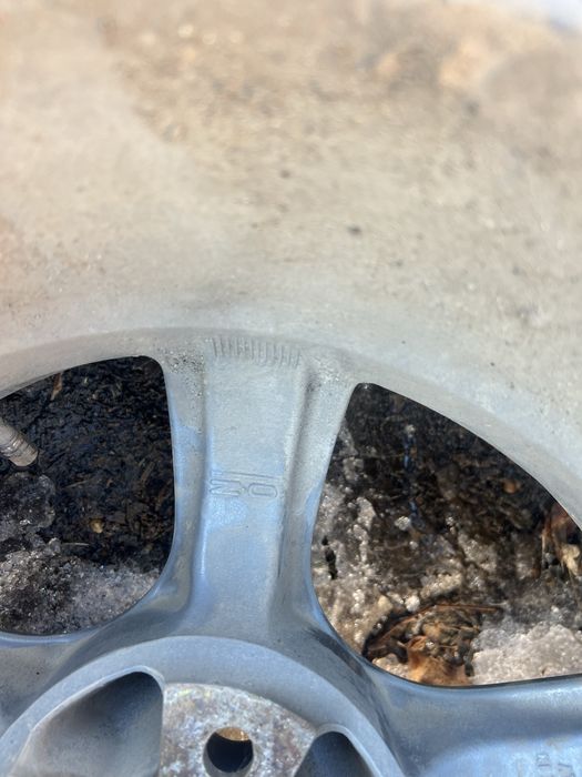 Продам диски с резиной r16