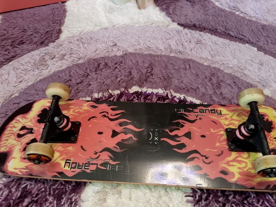 Продам скеит борд