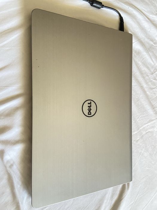 Лаптоп inspiron 15 i7