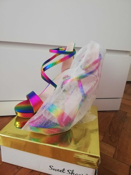 Сандали Sweet shoes Нови хамелеон!