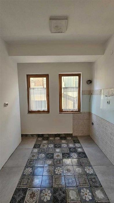 Дава се под наем Тристаен апартамент в Пловдив, Беломорски - 79 кв.м за 382.5 € - Снимка #3