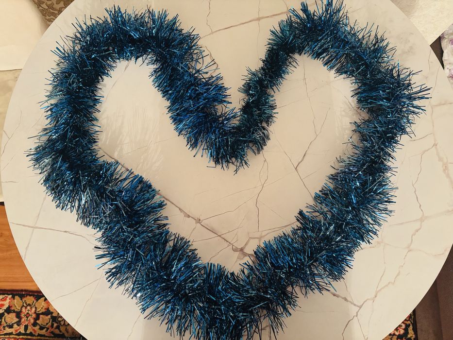 Новогодние дожди бусы игрушки