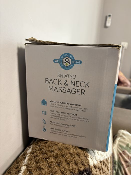 масажор с подлакътници