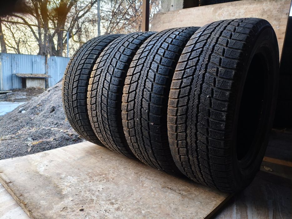225 60 R17 Зима Комплект. Япония