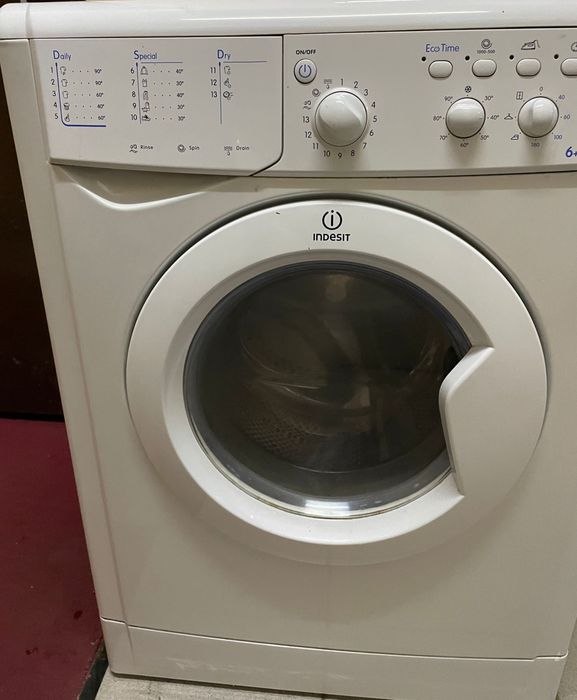 Стиральная машинка indesit
