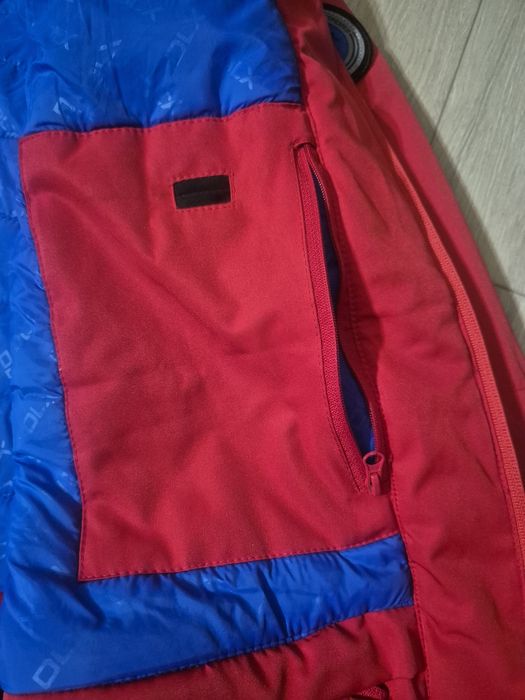 Страхотно Ски/сноуборд яке DLX 20000 мм воден стълб. Размер М.