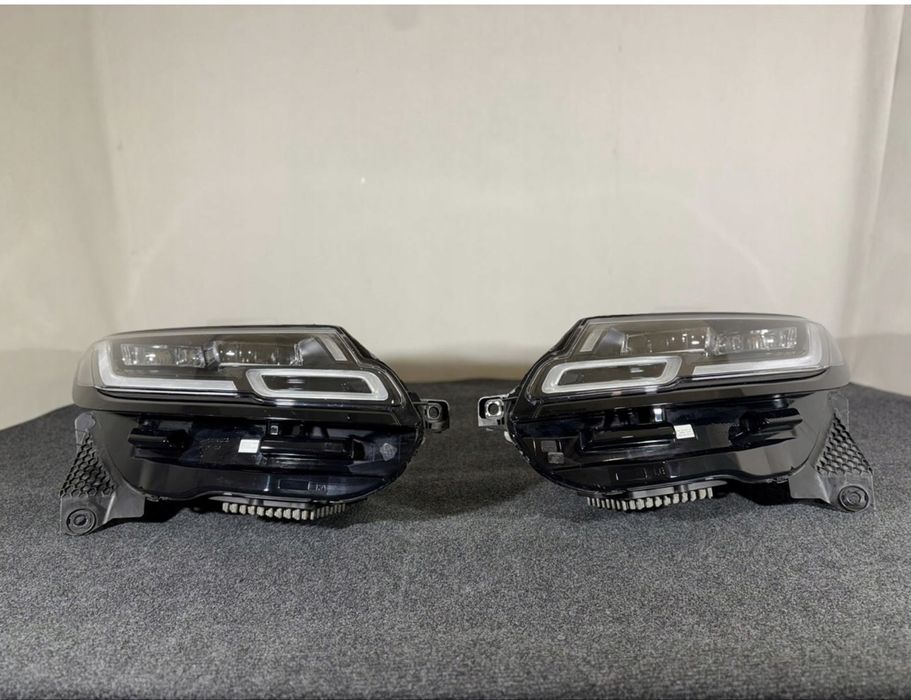 RANGE ROVER VELAR Ful Led L13 ляв и десен фар Рейндж ровер Велар L560 фул лед