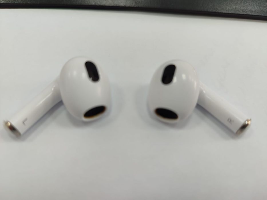 Продам Airpods pro