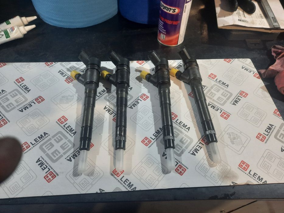 Injectoare Iveco 3.0 HPI Peugeot Fiat