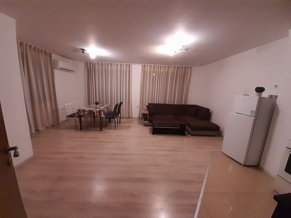 Продава се Двустаен апартамент в Пловдив, Каменица 1 - 88 кв.м за 2000 €/кв.м - Снимка #4