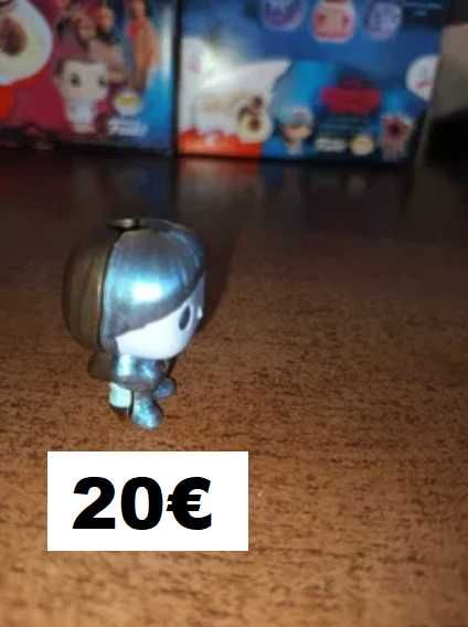 Фигурки Kinder Joy - Minecraft , Stranger Things играчки