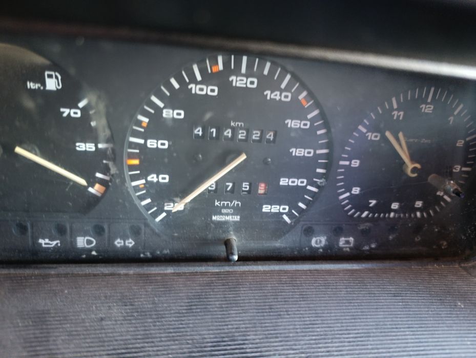 Продам пассат б3 седан