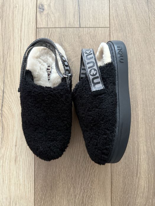 Обувки тип апрески MOU в кутия, номер 38-39