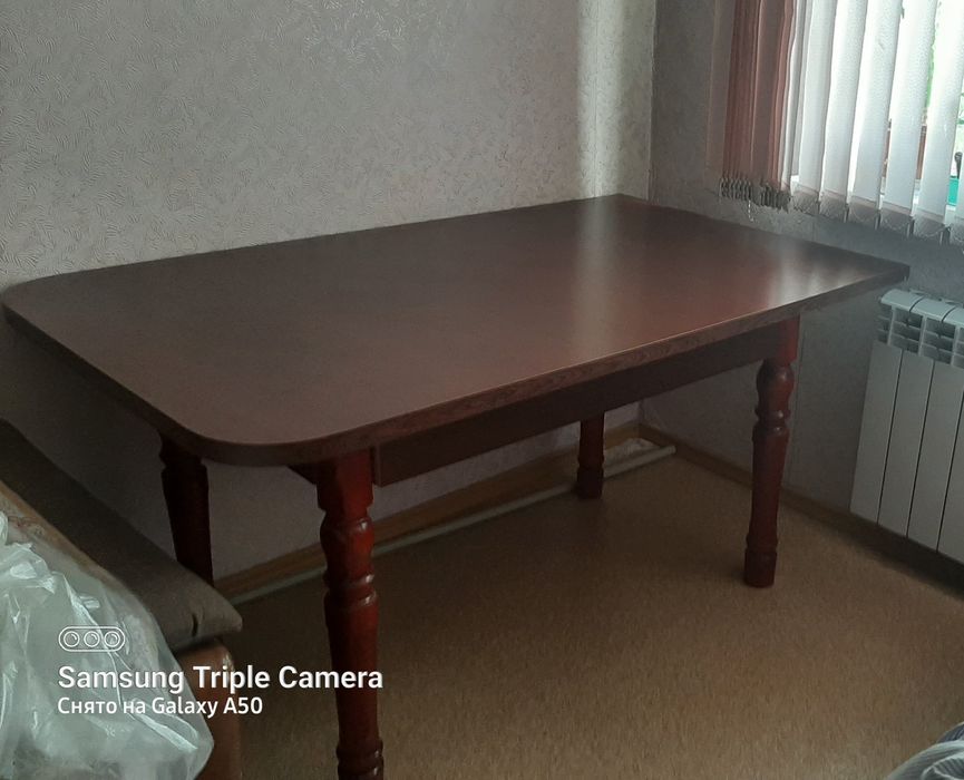 Продаётся стол раскладной