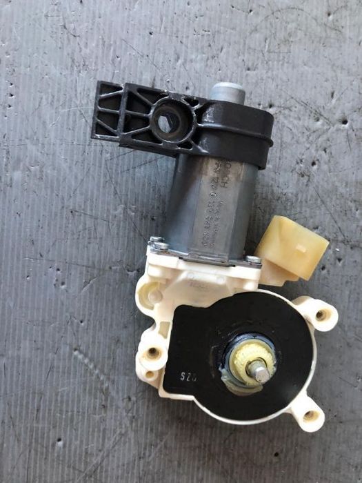 motoras stanga fata bmw seria 5 e60