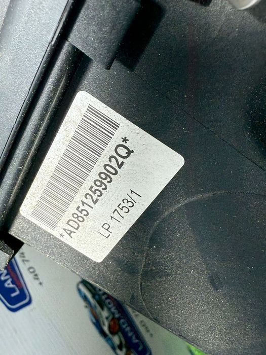 CARCASA FILTRU AER BMW E93 320D 2013 2.0 DIESEL COD OEM 8506409 / 303457995 / 13718512599 / 8512599 / DECAPOTABILĂ (CABRIOLET) 2005-2013