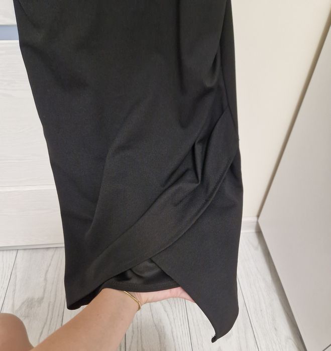 Rochie neagră, elegantă