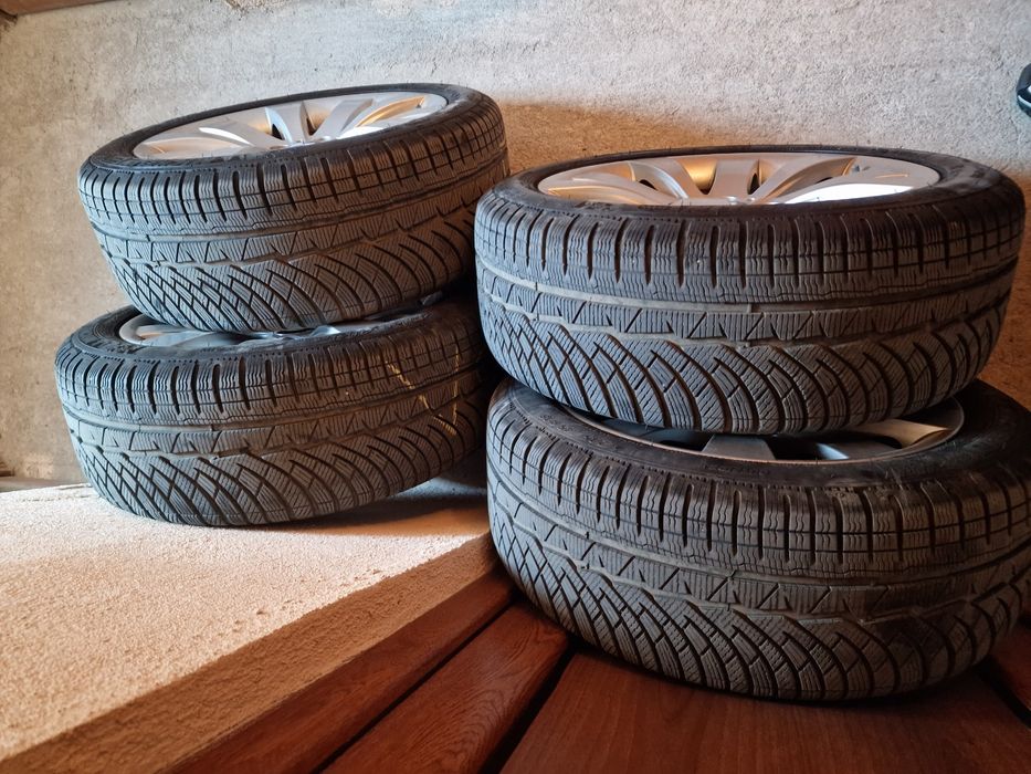 Джанти с гуми за BMW 245/45/18 Style 250