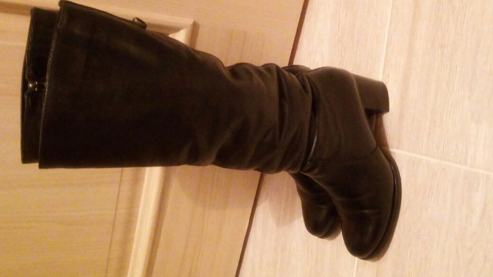 Продам зимние сапоги