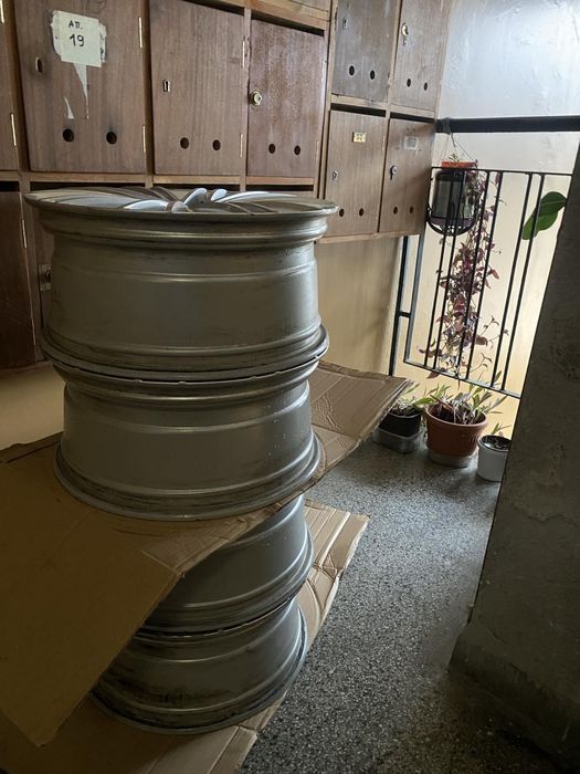 Продавам джанти 18 5х108