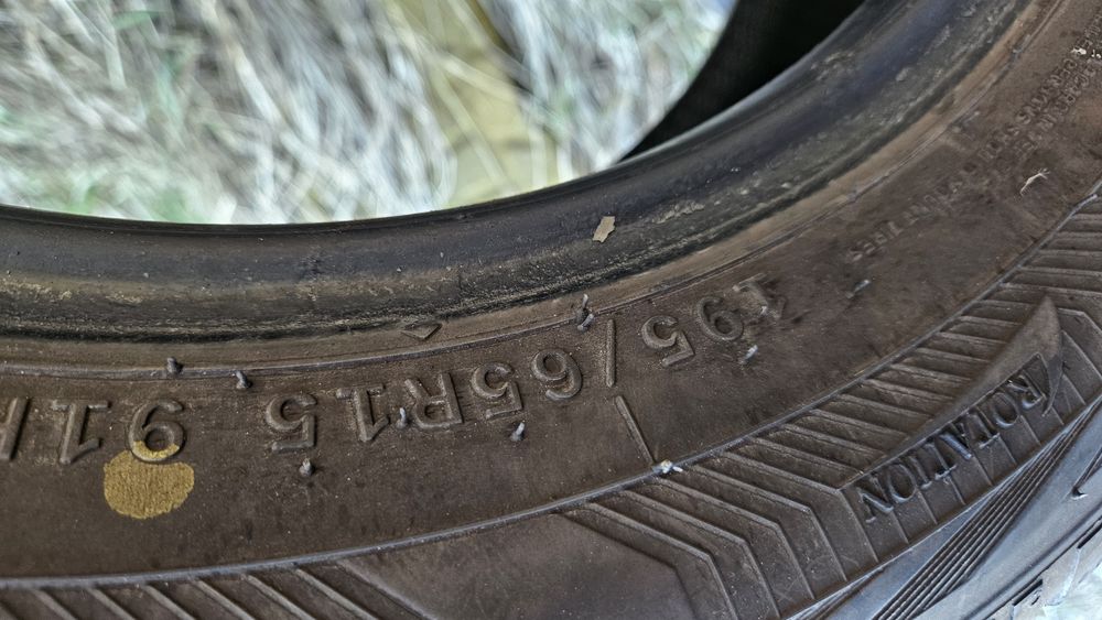 2бр гуми 195 65 15 дот 22