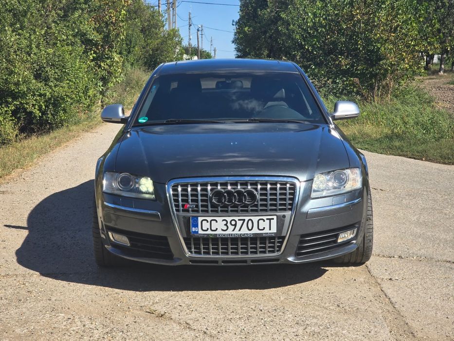 Audi S8 5.2  V10