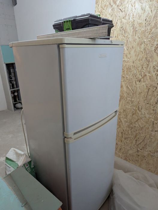 Холодильник продам