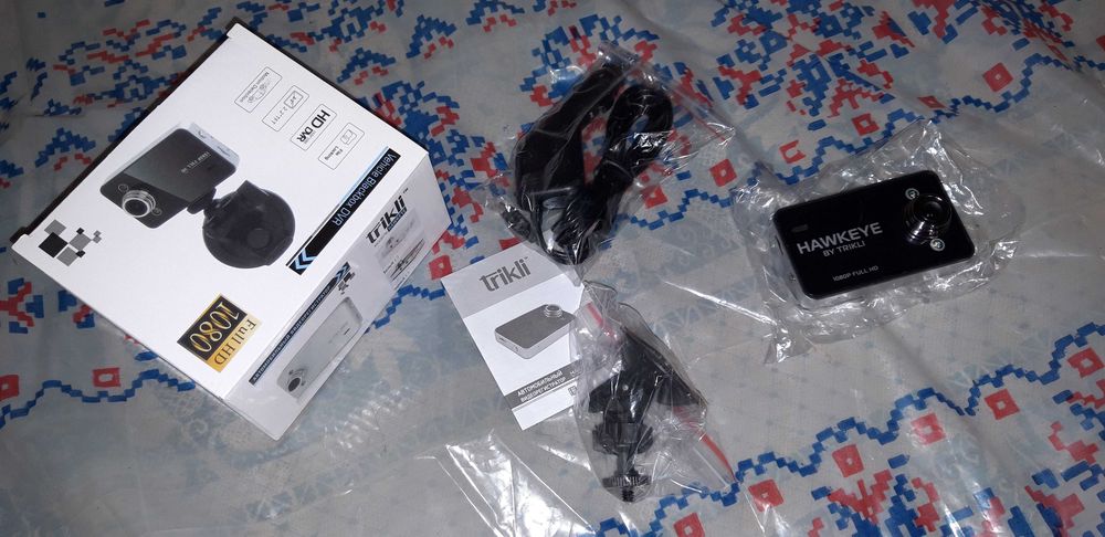 Продам видеорегистратор Vehicle Blackbox DVR Hawkeye.