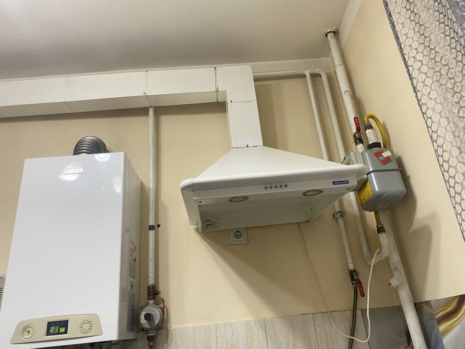 Продаю б/у вытяжку