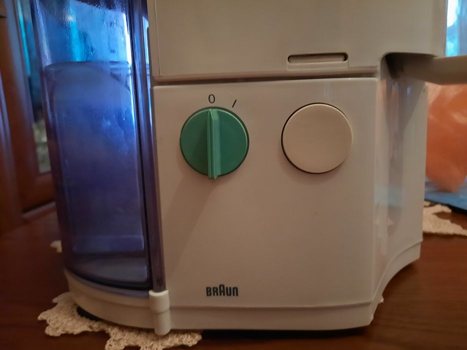 Продается Соковыжималка