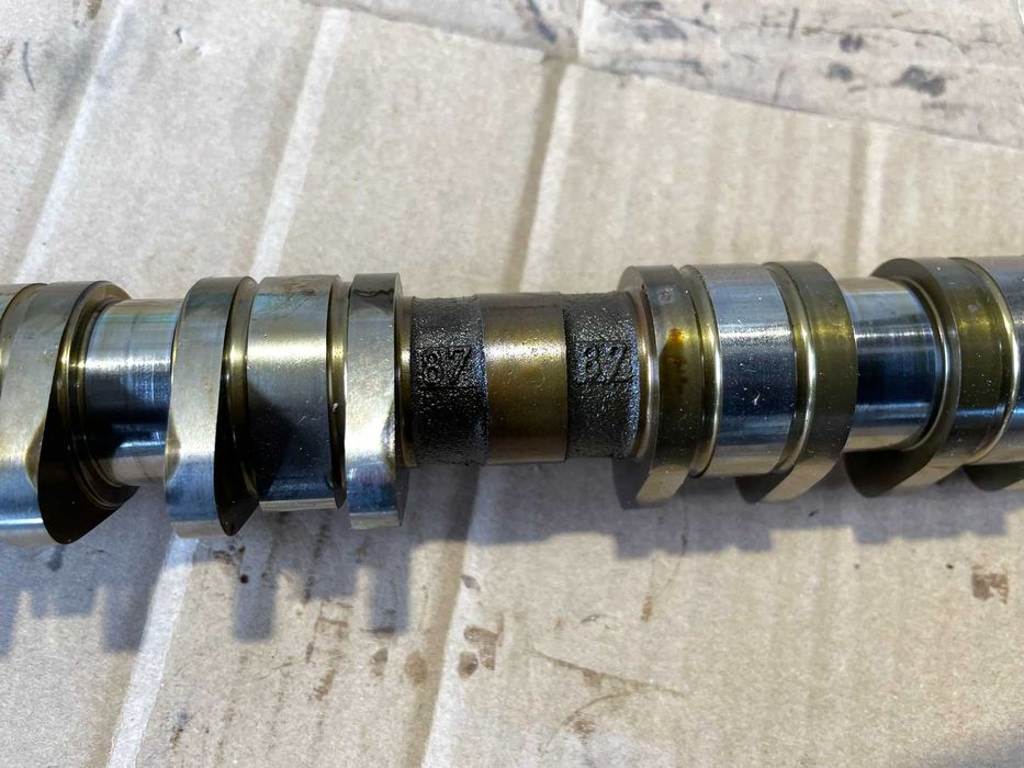 Всмукателен Разпределителен Вал Десен Porsche Cayenne 957 4,8 V8