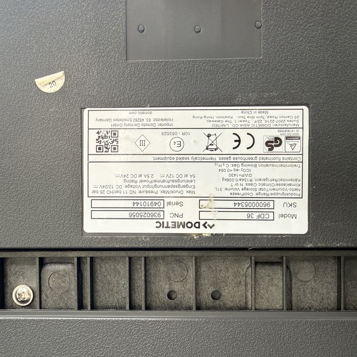 Frigider auto freon Dometic