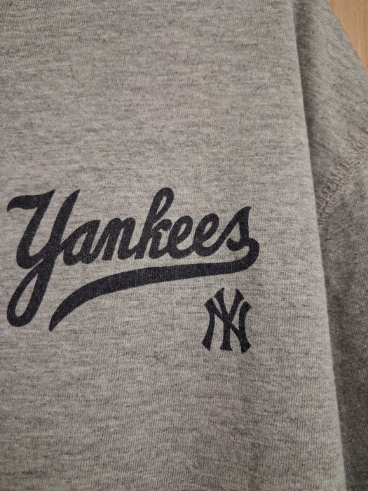Тениска на  бейзболният отбор NY Yankees