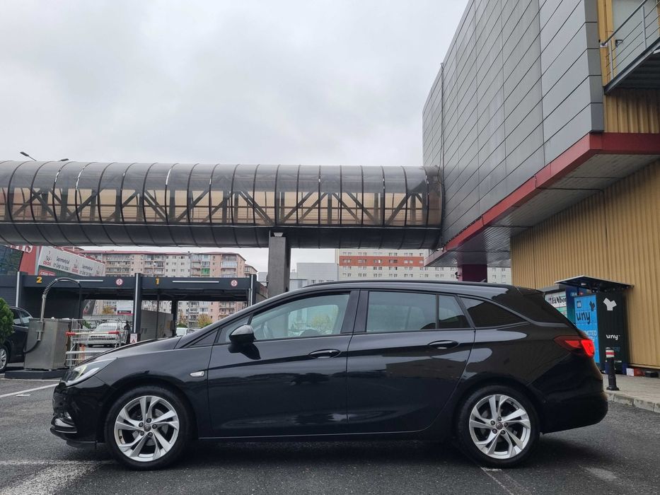 Opel Astra Inovation Extra-full Model Deosebit TVA Deductibil