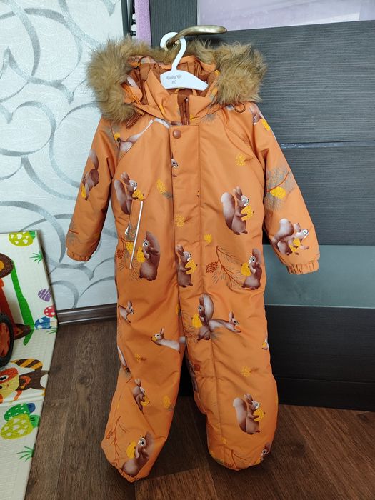 Зимний комбинезон для девочки