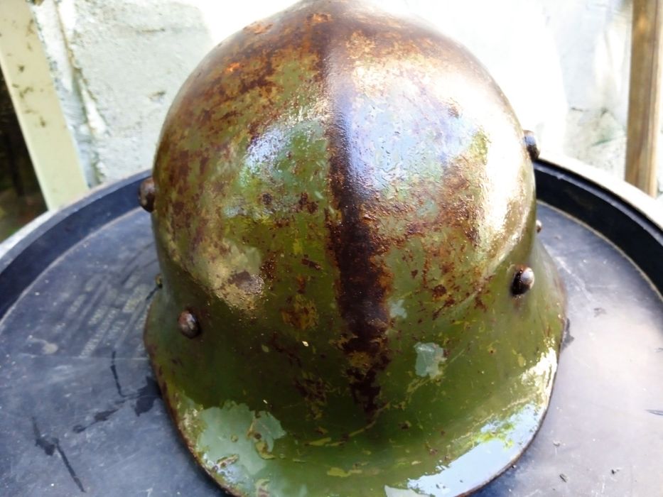 Воена българска каска м36