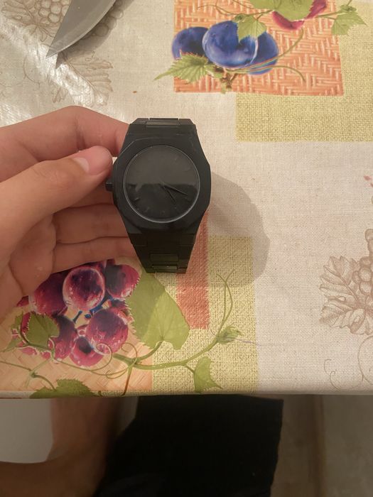 Срочно. Часы работают