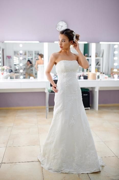 Стильное свадебное платье