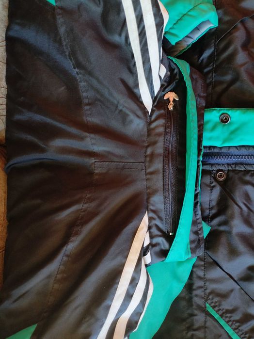 Мъжко Зимно Яке Adidas, Kато Ново, Леко и Много Топло. Размер L.