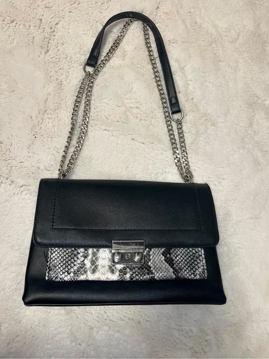 Женски чанти.