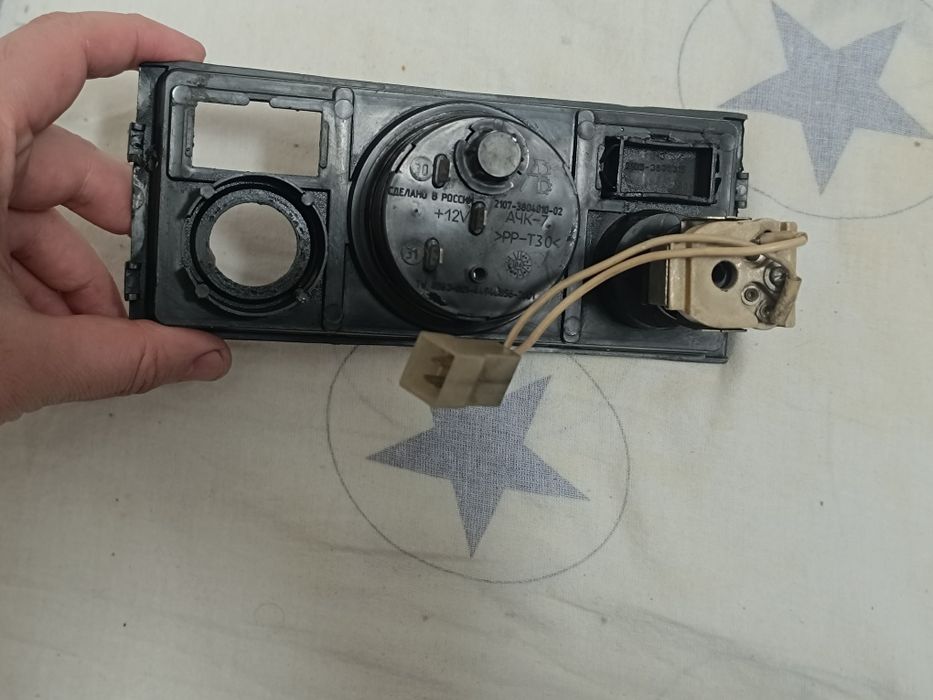 Часы на Жигули классику Ваз 2107