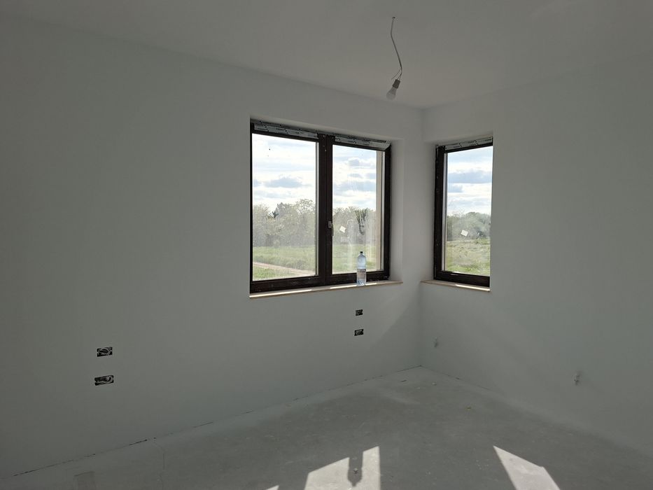 Møntaj Parchet Laminat, Șapă autonivelantă, Tapet