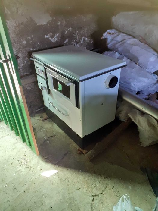 Sobă de gătit și de încălzit