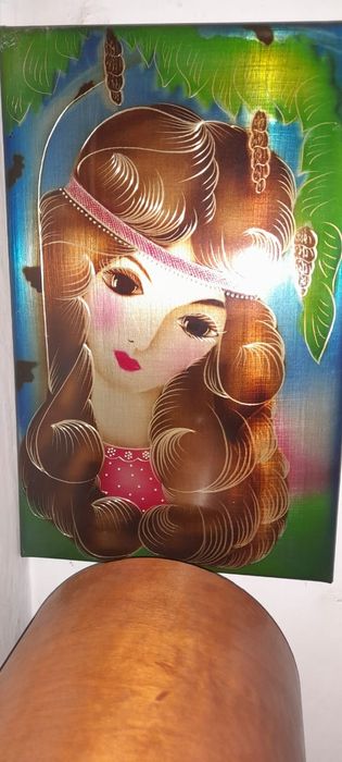 Красивые деревянные панно, чеканки, статуэтки