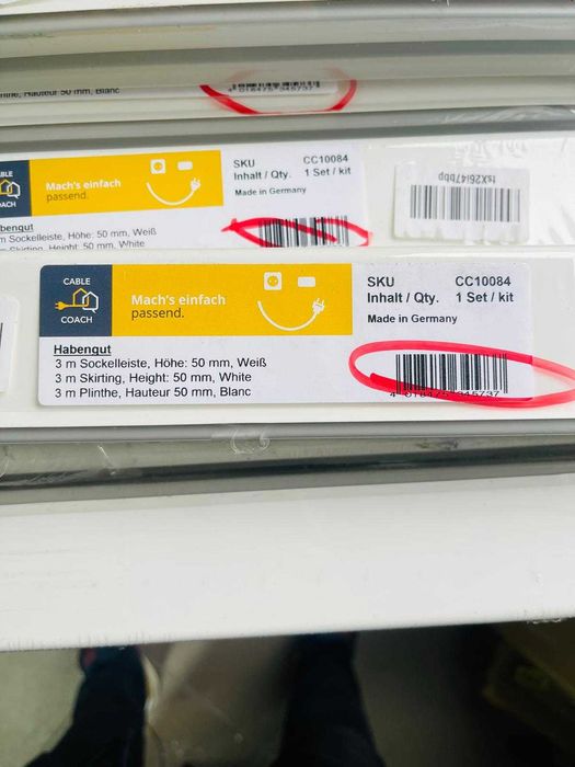 Plinta PVC Habengut, garnituri integrate pentru cabluri 50 mm, 1,5 m