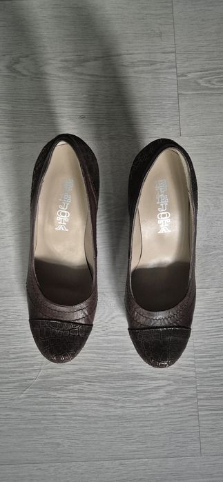 Pantofi piele naturala nr 38