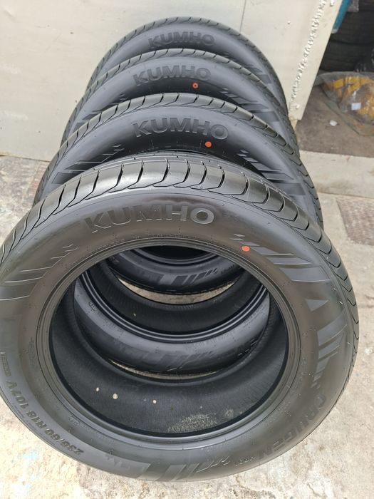 Продам шины 235/60/18 кумхо крюген