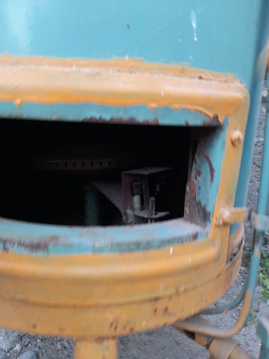 Продаётся котелгазовый АГВ.